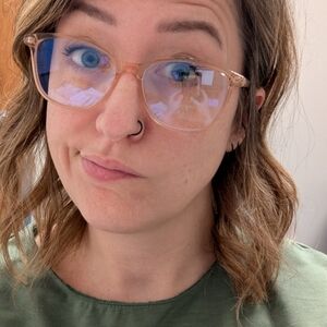 Meet your Posher, Kelli